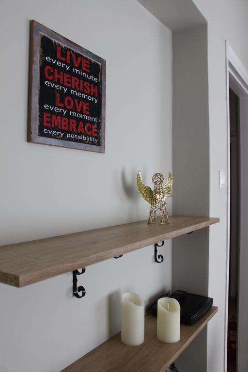 Cheery Apartment In The Center Of Aten Exteriör bild